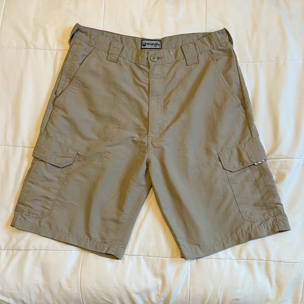 Wrangler Tan Khaki Shorts
